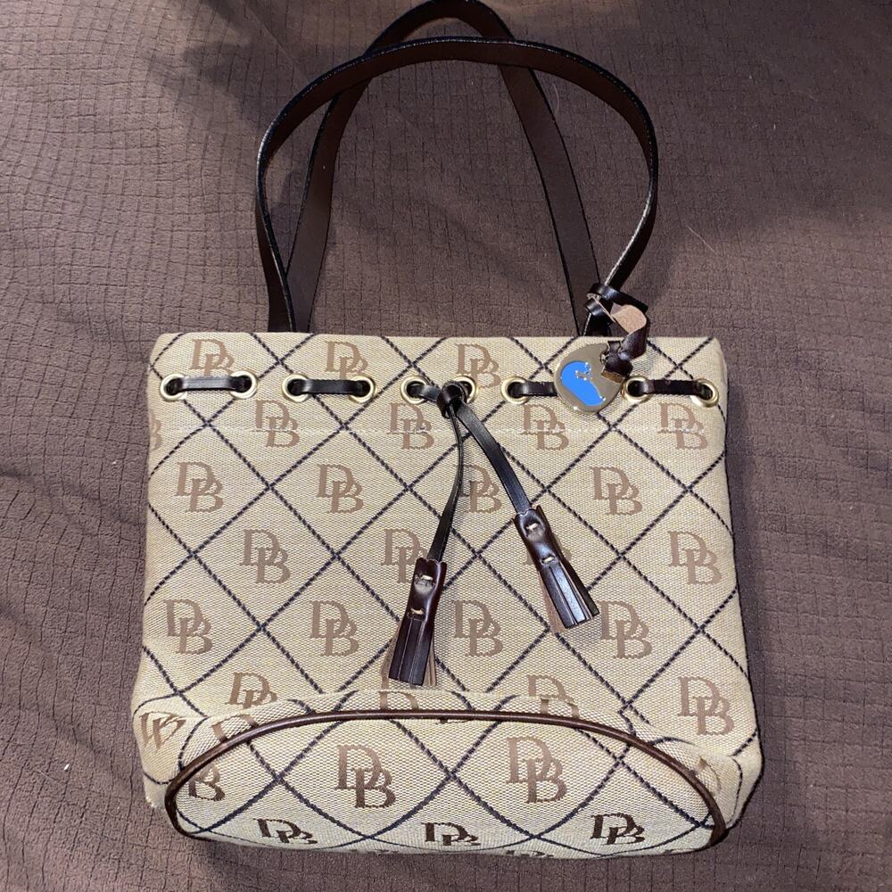 DOONEY & BOURKE Small Tassle Bucket New